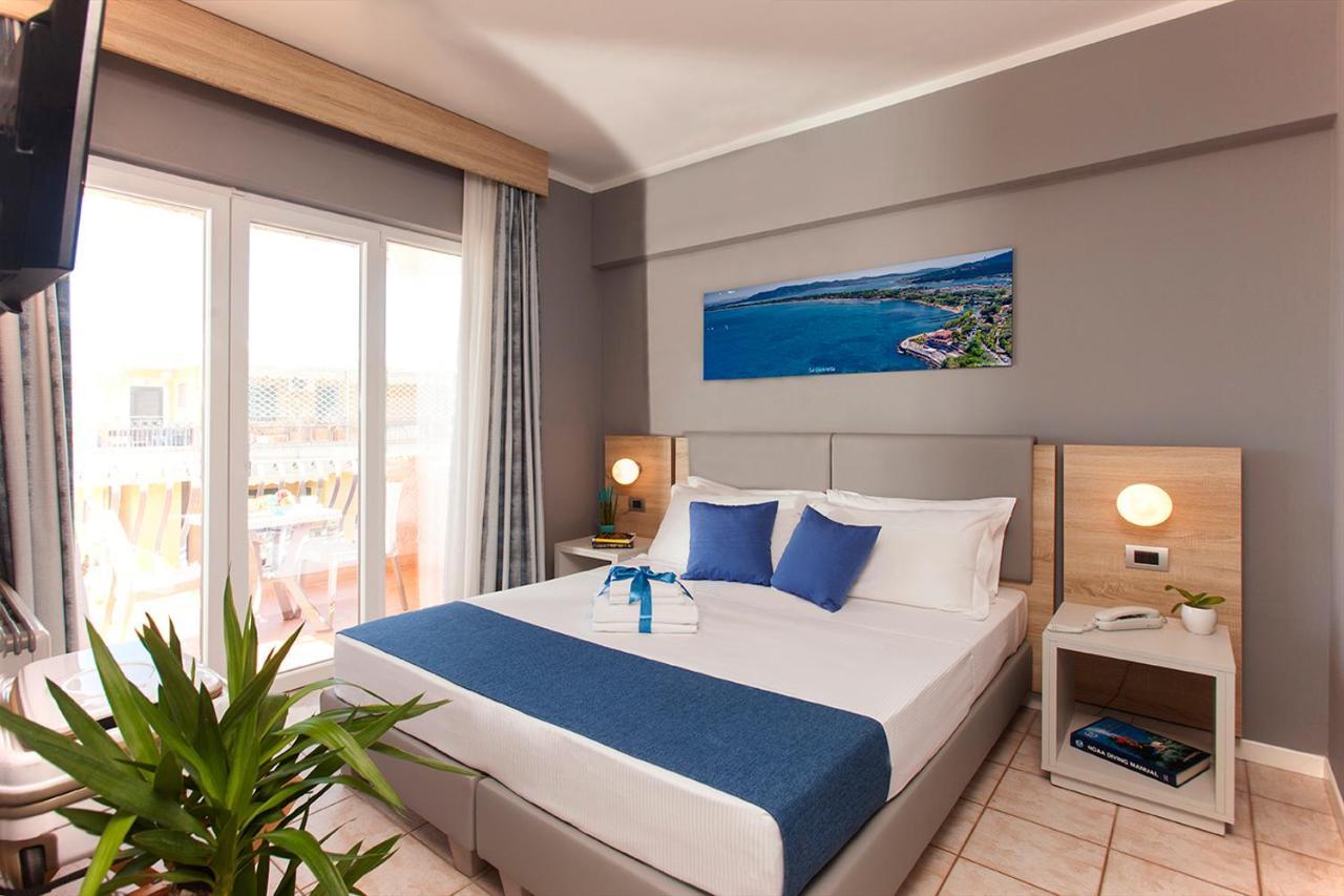 Bike&Boat Argentario Hotel Порто Санто Стефано Екстериор снимка