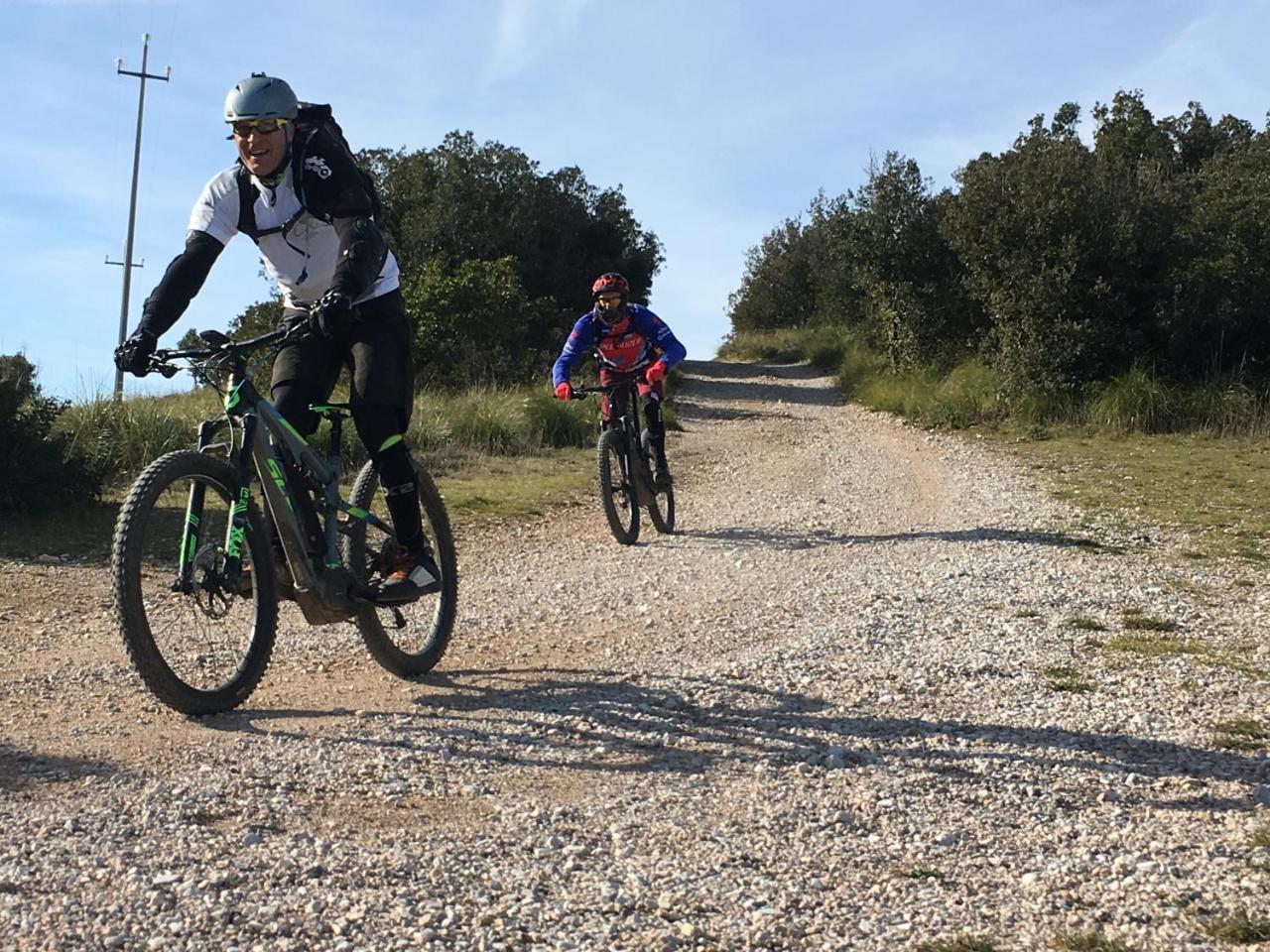 Bike&Boat Argentario Hotel Порто Санто Стефано Екстериор снимка